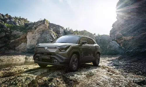 मारुति सुजुकी जनवरी में पेश करेगी अपनी पहली इलेक्ट्रिक एसयूवी, मिलेगी 500 KM से अधिक की रेंज मारुति सुजुकी जनवरी में पेश करेगी अपनी पहली इलेक्ट्रिक एसयूवी, मिलेगी 500 KM से अधिक की रेंज