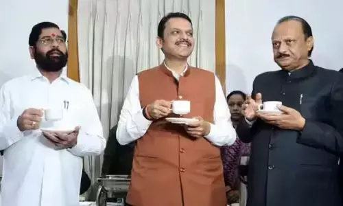 बीजेपी फिर बनी मोटा भाई, शिंदे को इस बार भी नहीं मिला मनपसंद विभाग! जानें महायुति के किस दल को कौन सा विभाग मिला? बीजेपी फिर बनी मोटा भाई, शिंदे को इस बार भी नहीं मिला मनपसंद विभाग! जानें महायुति के किस दल को कौन सा विभाग मिला?