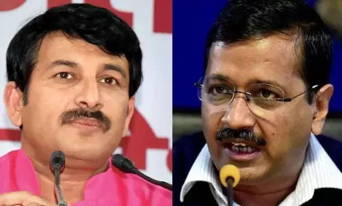 अवैध घुसपैठियों को बचाने की कोशिश कर रहे केजरीवाल, मनोज तिवारी का बड़ा बयान