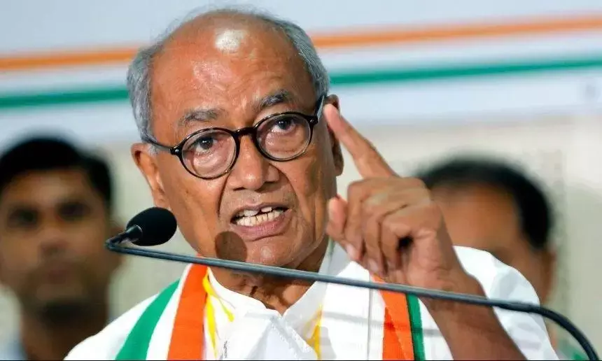 विदेशों में हिंदू-मुस्लिम भाईचारे की बात, भारत में श्मशान- कब्रिस्तान, दिग्विजय सिंह ने साधा पीएम मोदी पर निशाना