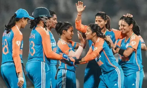 स्मृति की दमदार पारी...रेणुका का फाइफर...टीम इंडिया ने जीता पहला वनडे, सीरीज में हासिल की 1-0 की बढ़त