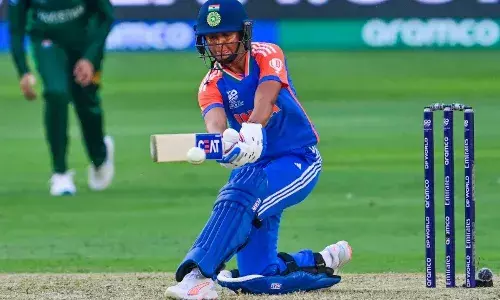 कप्तान हरमनप्रीत कौर ने तूफानी पारी से रचा इतिहास, इस खास मामले में कई दिग्गजों को पछाड़ा