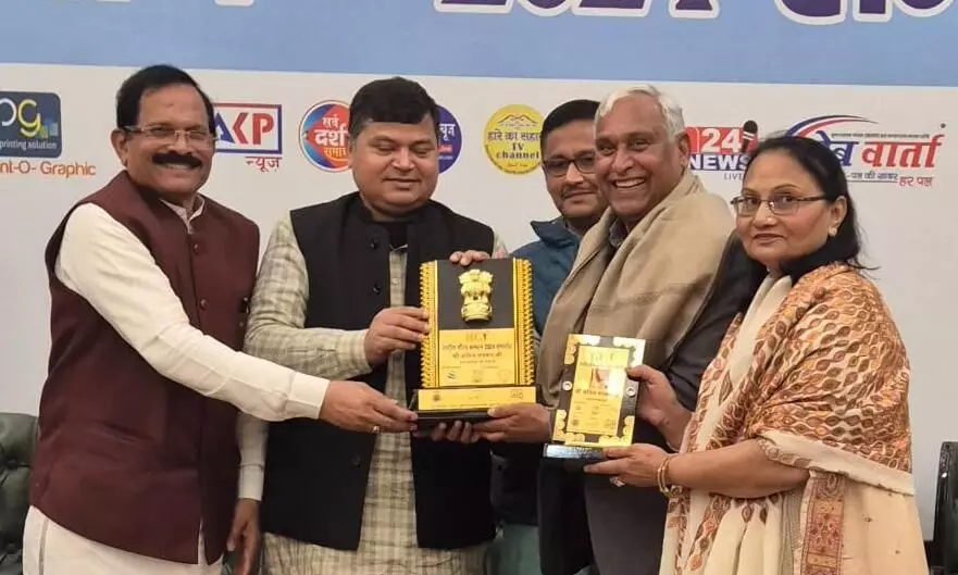 उत्कृष्ट कार्यों के लिए अनिलजी भक्कड़ राष्ट्रीय गौरव सम्मान से सम्मानित उत्कृष्ट कार्यों के लिए अनिलजी भक्कड़ राष्ट्रीय गौरव सम्मान से सम्मानित