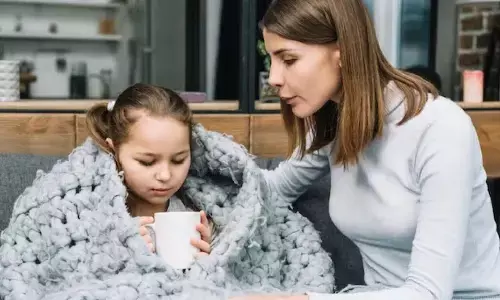 बच्चों का इस तरह से रखें ठंड में ख्याल, नहीं लगेगी सर्दी, दूर रहेंगी बीमारियां बच्चों का इस तरह से रखें ठंड में ख्याल, नहीं लगेगी सर्दी, दूर रहेंगी बीमारियां