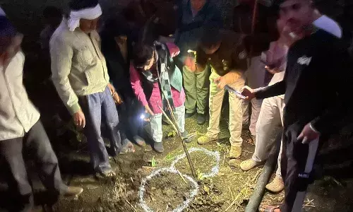 टाइगर के सादक सिवनी में मिले पगमार्क, सिल्लारी में लगाया पिंजरा टाइगर के सादक सिवनी में मिले पगमार्क, सिल्लारी में लगाया पिंजरा