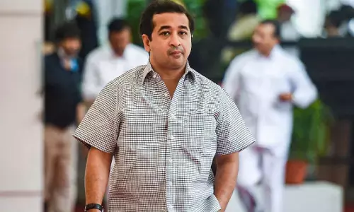 फडणवीस सरकार में कैबिनेट मंत्री नितेश राणे ने संभाला पदभार, विकास और सुरक्षा को बताया मजबूत स्तंभ