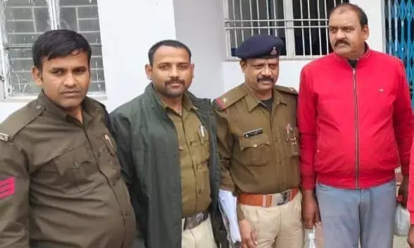 बीजेपीके प्रदेश अध्यक्ष का कार्यालय, सहायक बन पैसे मांगने का आरोप गिरफ्तार