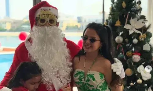 क्रिसमस के मौके पर नए अवतार में नजर आए पूर्व कप्तान महेंद्र सिंह धोनी, पत्नि साक्षी धोनी ने शेयर की तस्वीरें, सोशल मीडिया पर खूब हो रही वायरल