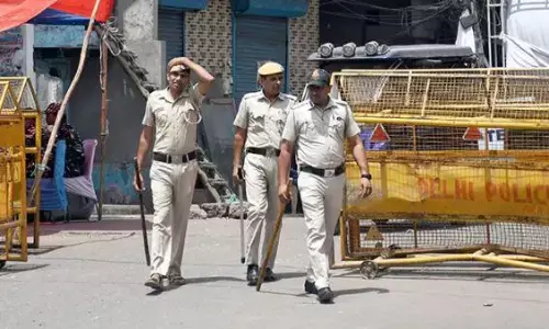 चुनाव आयोग की शिकायत के बाद एक्शन, फर्जी वोटर कार्ड मामले की जांच करेगी दिल्ली पुलिस