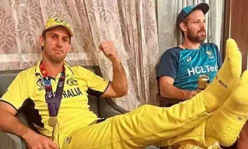 ऑस्ट्रेलियाई क्रिकेटर मिशेल मार्श की बढ़ी मुश्किलें, अलीगढ़ कोर्ट ने दिए जांच के आदेश, गंवा सकते हैं IPL में खेलने का मौका ऑस्ट्रेलियाई क्रिकेटर मिशेल मार्श की बढ़ी मुश्किलें, अलीगढ़ कोर्ट ने दिए जांच के आदेश, गंवा सकते हैं IPL में खेलने का मौका