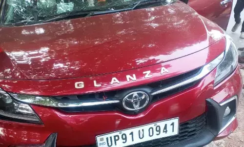 यूपी से छग जा रहे कार सवार की सड़क दुघर्टना में मौत