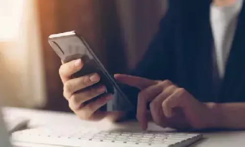 क्या भारत सरकार नए संचार नियम के तहत सोशल मीडिया और फोन कॉल की निगरानी करेगी? जानें वायरल दावे सच