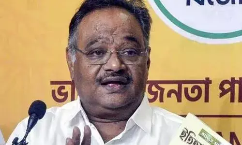 बांग्लादेशी घुसपैठियों पर सियासत तेज, भाजपा सांसद ने ममता सरकार पर साधा निशाना