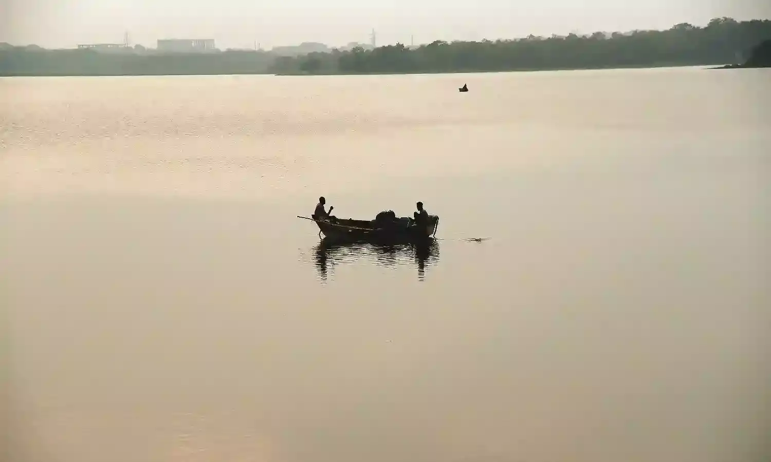 सर्दी में तापमान हुआ औसत से भी अधिक, पारे को गिरने से बादलों ने रोका