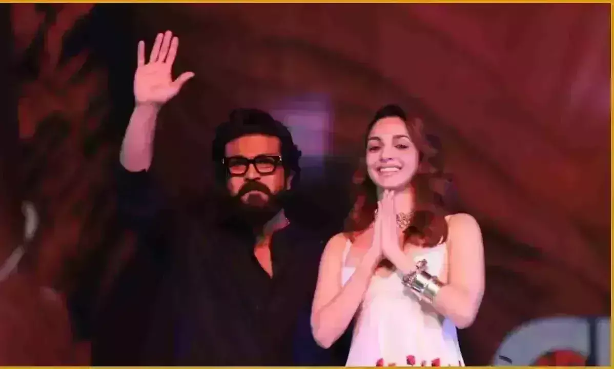 रामचरण की फिल्म गेम चेंजर को लेकर एक्साइटेड फैंस लगाया 256 फीट का अब तक का सबसे बड़ा कटआउट, जाने कब रिलीज होगी फिल्म