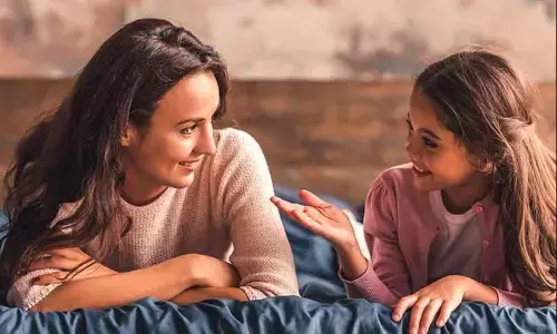 इस न्यू ईयर यूनिक गिफ्ट्स देकर मां को करें सरप्राइज, अपने और मां के रिश्ते को बनाएं और भी ज्यादा खास इस न्यू ईयर यूनिक गिफ्ट्स देकर मां को करें सरप्राइज, अपने और मां के रिश्ते को बनाएं और भी ज्यादा खास