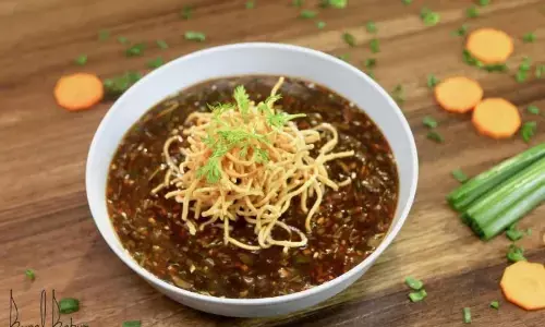 घर पर ठंड से बचने के लिए बनाना चाहते हैं कुछ टेस्टी और हेल्दी, तो बनाएं इस मार्केट स्टाइल मंचाओ सूप को