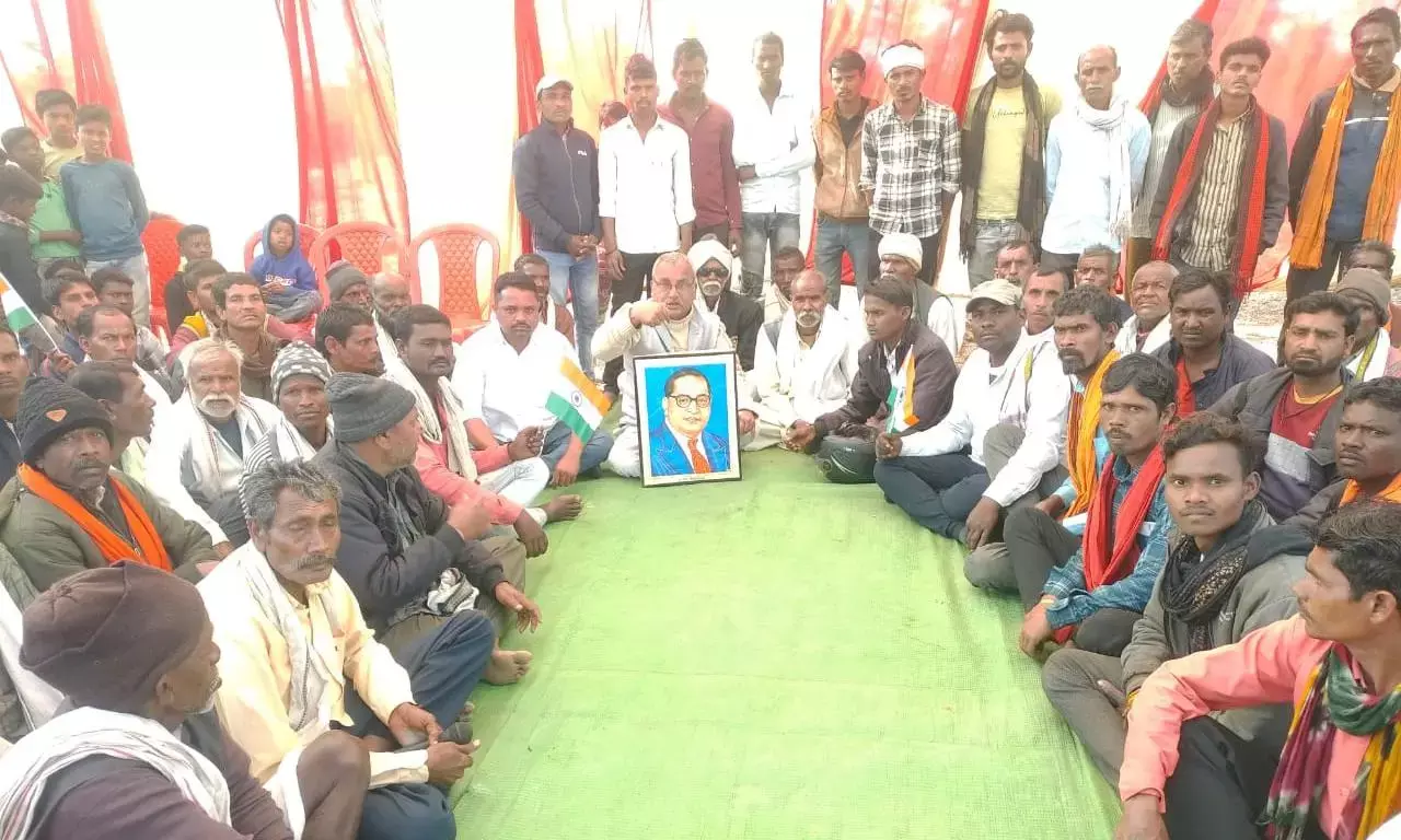 आदिवासी दलित क्रांति सेना ने सिमरी पौडी में किया क्रांति का आगाज, जेल भरो आंदोलन व पदयात्रा करने ली शपथ