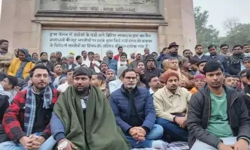 प्रशांत किशोर ने CM नीतीश कुमार पर साधा निशाना, बोले - वे अहंकारी..छात्रों से मिलने से किया इनकार!