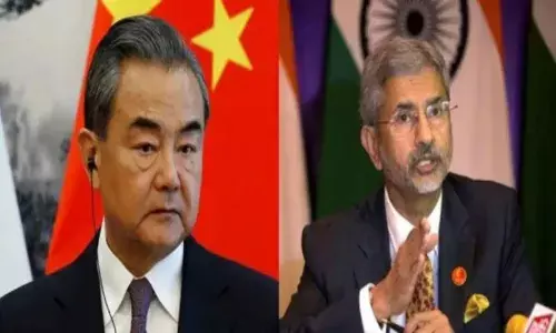 नहीं सुधर रहा ड्रैगन, लद्दाख में बना रहा काउंटी, भारत बोला - ये कतई स्वीकार नहीं नहीं सुधर रहा ड्रैगन, लद्दाख में बना रहा काउंटी, भारत बोला - ये कतई स्वीकार नहीं