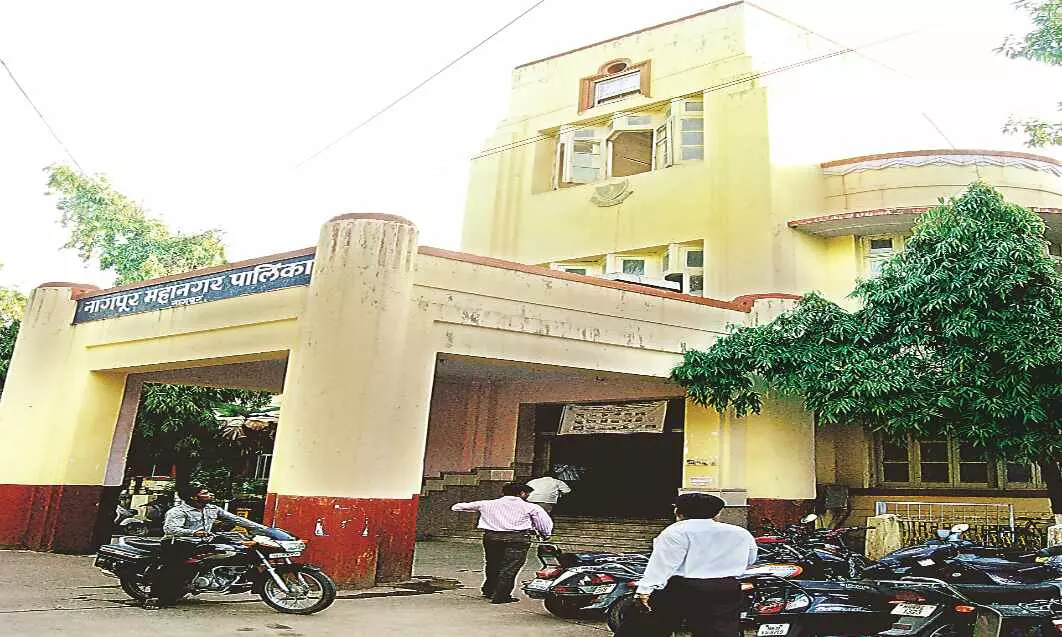 मनपा चुनाव में इस बार अकेले या गठबंधन में होगी भिड़ंत, दलों की अड़चनें बढ़ेंगी मनपा चुनाव में इस बार अकेले या गठबंधन में होगी भिड़ंत, दलों की अड़चनें बढ़ेंगी
