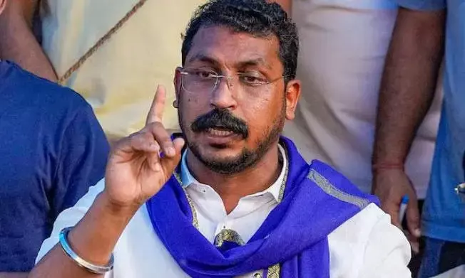 यह राजनीति का गिरता स्तर..उनको जूते मारने चाहिए, कांग्रेस के बाद रमेश बिधूड़ी पर बरसे चंद्रशेखर आजाद