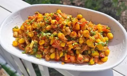 जब खाने का मन हो कुछ हल्का-फुल्का तो जरूर ट्राई करें कॉर्न भेल की ये सिंपल रेसिपी, चाय के साथ का परफेक्ट नाश्ता जब खाने का मन हो कुछ हल्का-फुल्का तो जरूर ट्राई करें कॉर्न भेल की ये सिंपल रेसिपी, चाय के साथ का परफेक्ट नाश्ता