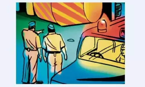 सडक़ दुर्घटना में बाइक सवार की मौत सडक़ दुर्घटना में बाइक सवार की मौत