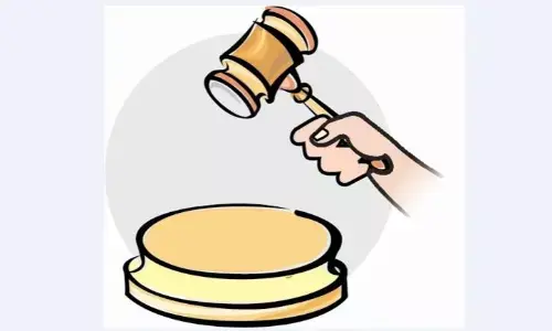 युवक ने फांसी लगाकर की खुदकुशी, पत्नी ने फंदा काटकर उतारा, मगर नहीं बची जान युवक ने फांसी लगाकर की खुदकुशी, पत्नी ने फंदा काटकर उतारा, मगर नहीं बची जान