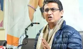 कांग्रेस-आप में जुबानी जंग तेज, अनिल चौधरी ने अरविंद केजरीवाल पर साधा निशाना कांग्रेस-आप में जुबानी जंग तेज, अनिल चौधरी ने अरविंद केजरीवाल पर साधा निशाना