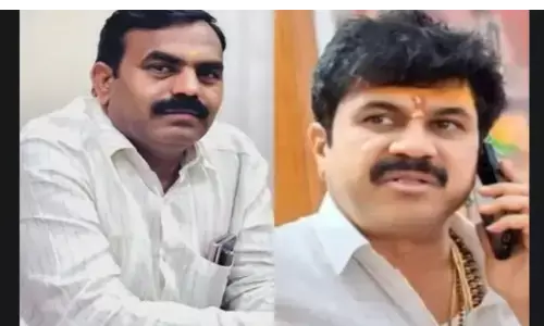 पुलिस ने विष्णु चाटे का वॉइस सैंपल लिया, रंगदारी मामले में जांच हुई तेज पुलिस ने विष्णु चाटे का वॉइस सैंपल लिया, रंगदारी मामले में जांच हुई तेज