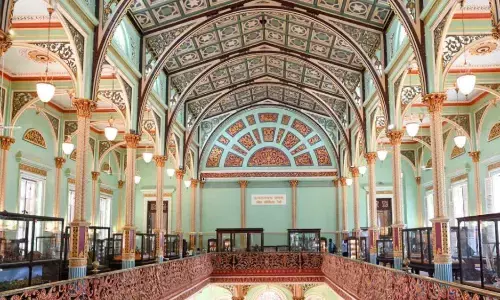 डॉ भाऊ दाजी संग्रहालय समृद्ध इतिहास को समझाने में होगा महत्वपूर्ण – फडणवीस