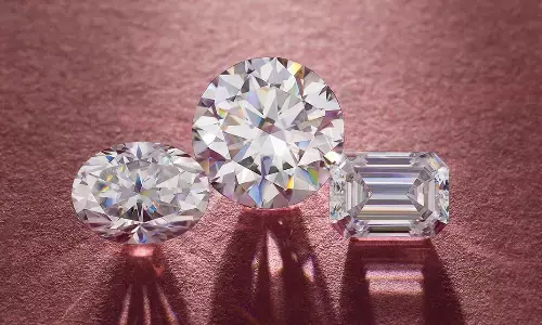 आभूषण और मोइसैनाइट पत्थरों पर निवेश के बदले ज्यादा ब्याज की योजना में फंसे पैसे