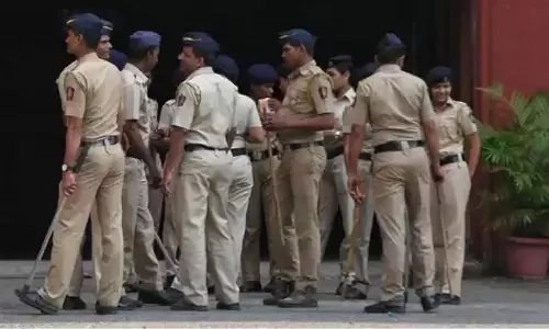 बांग्लादेशी घुसपैठियों के खिलाफ ताबड़तोड़ एक्शन, अब AAP विधायक महेंद्र गोयल को पूछताछ के लिए बुलाई दिल्ली पुलिस