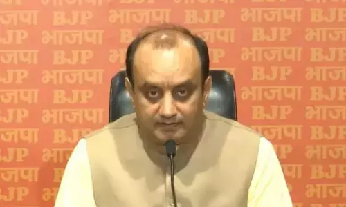 पीएम मोदी के पॉडकास्ट पर सुधांशु त्रिवेदी ने दिया बयान, कहा - उन्होंने राजनीति, कूटनीति, और विकास जैसे मसलों को कुशलतापूर्वक संभाला पीएम मोदी के पॉडकास्ट पर सुधांशु त्रिवेदी ने दिया बयान, कहा - उन्होंने राजनीति, कूटनीति, और विकास जैसे मसलों को कुशलतापूर्वक संभाला