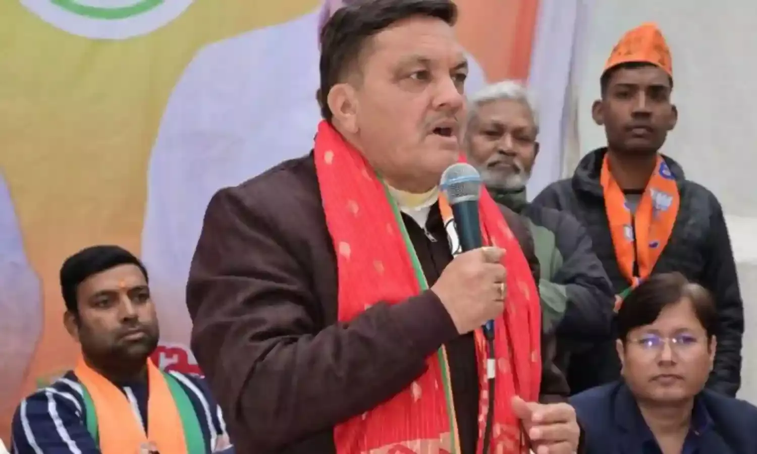 करावल सीट से टिकट कटने के बाद रो पड़े BJP विधायक मोहन सिंह बिष्ट,  बताया क्या होगा अगला कदम?