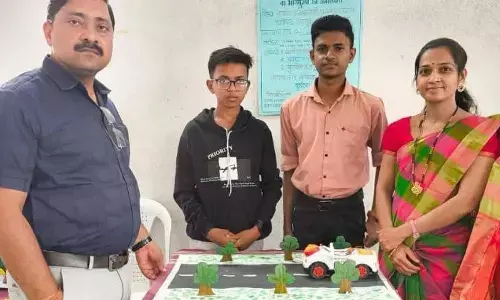अमरावती में विज्ञान मेला, विद्यार्थियों ने बनाए एक्सिडेंट कंट्रोल व्हीकल गॉगल अमरावती में विज्ञान मेला, विद्यार्थियों ने बनाए एक्सिडेंट कंट्रोल व्हीकल गॉगल
