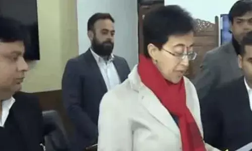 कालकाजी विधानसभा सीट से आप प्रत्याशी और सीएम आतिशी ने नामांकन दाखिल किया