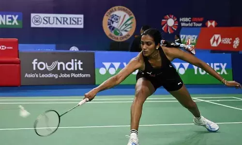 आते ही सिंधु ने दिखा दिया दम, चीन की सुंग शुओ के खिलाफ किया शानदार कमबैक, 21-14 और 22-20 से दर्ज की जीत आते ही सिंधु ने दिखा दिया दम, चीन की सुंग शुओ के खिलाफ किया शानदार कमबैक, 21-14 और 22-20 से दर्ज की जीत