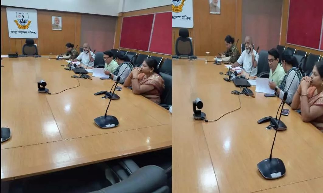 टीवीसी की बैठक हुई संपन्न, मनपा और हाकर्स के तनाव के बीच बैठक टीवीसी की बैठक हुई संपन्न, मनपा और हाकर्स के तनाव के बीच बैठक