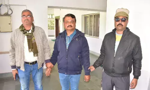 किसान से 14 हजार की रिश्वत लेते आरआई को ईओडब्ल्यू ने किया ट्रेप