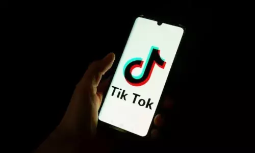 टिकटॉक पर लगेगा बैन! एप के मालिकों के अपील को सुप्रीम कोर्ट ने किया खारिज, बताया देश की सेक्योरिटी के लिए चिंताजनक टिकटॉक पर लगेगा बैन! एप के मालिकों के अपील को सुप्रीम कोर्ट ने किया खारिज, बताया देश की सेक्योरिटी के लिए चिंताजनक