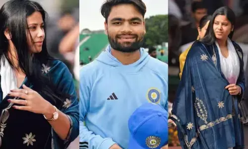 सांसद के साथ-साथ लॉयर भी, जाने कौन हैं प्रिया सरोज, जिनके साथ जोड़ा जा रहा युवा बल्लेबाज रिंकु सिंह का नाम सांसद के साथ-साथ लॉयर भी, जाने कौन हैं प्रिया सरोज, जिनके साथ जोड़ा जा रहा युवा बल्लेबाज रिंकु सिंह का नाम