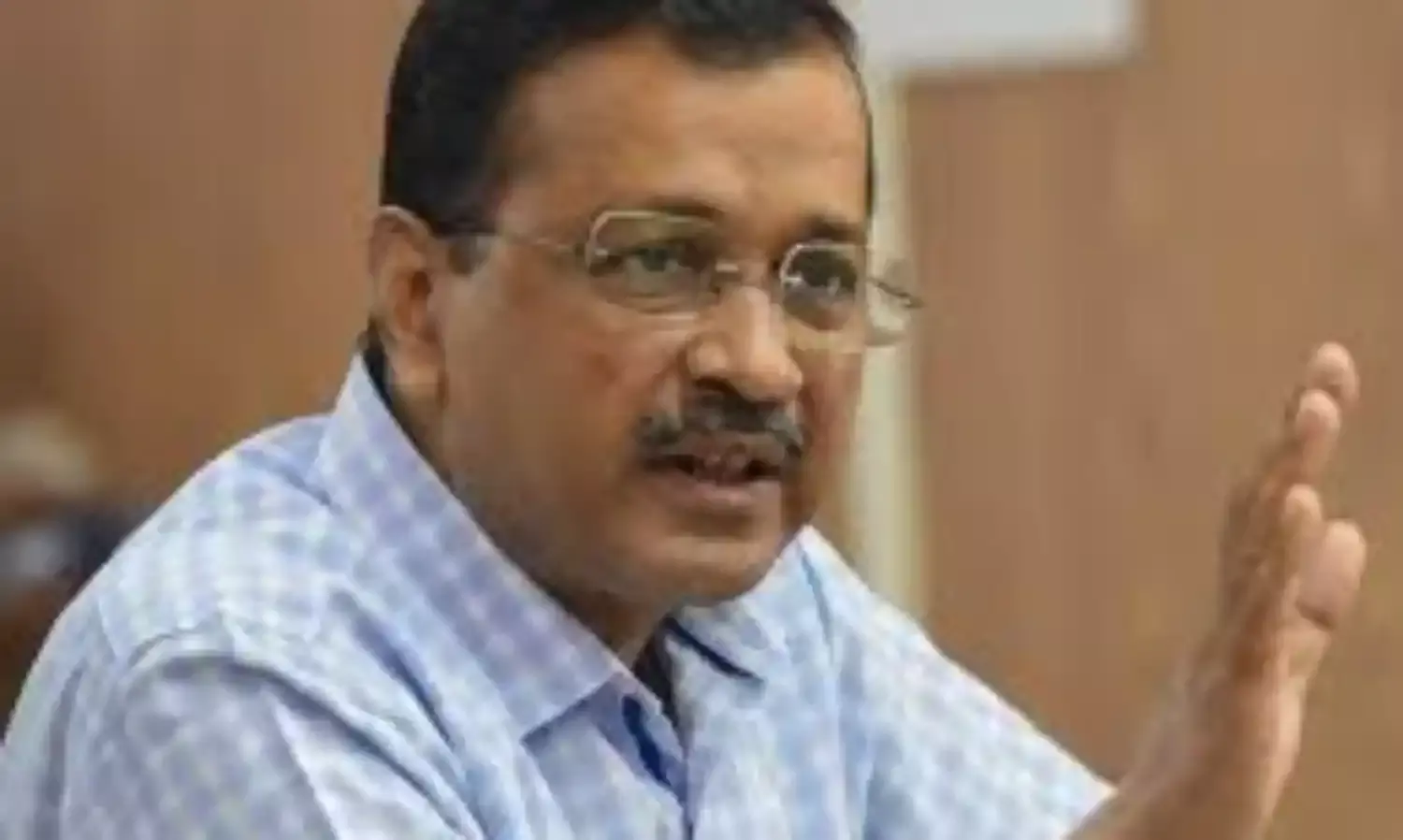 केजरीवाल पर बनी डॉक्यूमेंट्री पर लगी रोक, आप ने भाजपा को घेरा