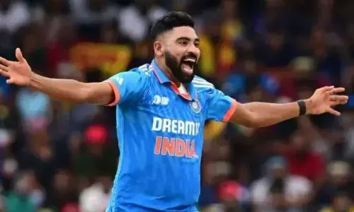 मोहम्मद सिराज को नहीं किया गया भारतीय टीम में शामिल, चैंपियंस ट्रॉफी में नहीं दिखा पाएंगे अपनी गेंदबाजी का जौहर!