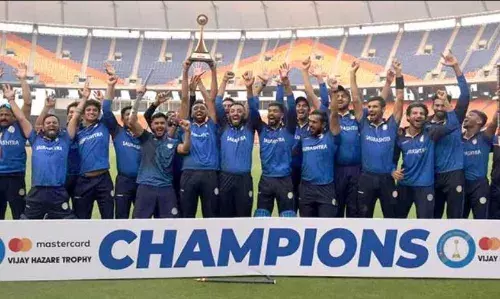कर्नाटक ने पांचवी बार जमाया खिताब पर कब्जा, विदर्भ को फाइनल मुकाबले में दी 36 रनों से शिकस्त, रविचंद्रन स्मरण ने लगाया शतक