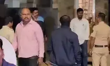 आरोपी को लेकर सैफ के घर पहुंची मुंबई पुलिस रीक्रिएट किया क्राइम सीन