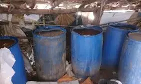 गड़चिरोली के आलापल्ली में 56 ड्रम गुड़ की शराब का सड़वा किया नष्ट