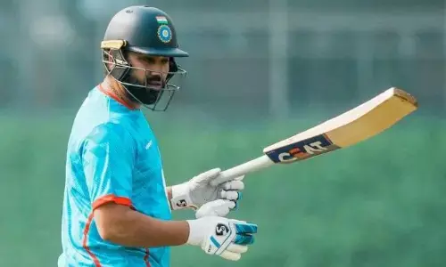 इंटरनेशनल के बाद अब डोमेस्टिक में भी फेल हुए रोहित, यशस्वी भी हुए फ्लॉप, 3 रन बनाकर पवेलियन लौटे हिटमैन इंटरनेशनल के बाद अब डोमेस्टिक में भी फेल हुए रोहित, यशस्वी भी हुए फ्लॉप, 3 रन बनाकर पवेलियन लौटे हिटमैन