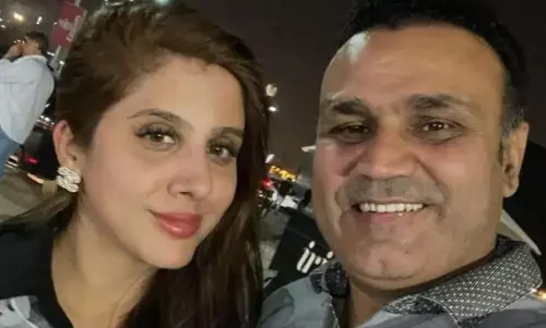 पहले युजवेंद्र-धनश्री, अब इस पूर्व दिग्गज बल्लेबाज के वैवाहिक जीवन पर आया संकट! डीवोर्स की खबर आई सामने पहले युजवेंद्र-धनश्री, अब इस पूर्व दिग्गज बल्लेबाज के वैवाहिक जीवन पर आया संकट! डीवोर्स की खबर आई सामने